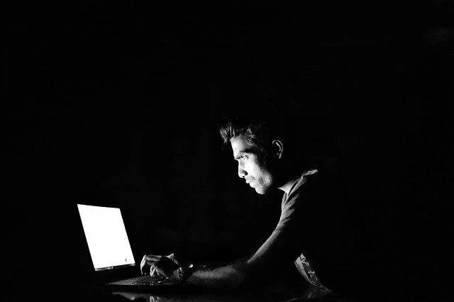 Мошенничество в Интернете. Как уберечь свои сбережения и не попасться на уловки?