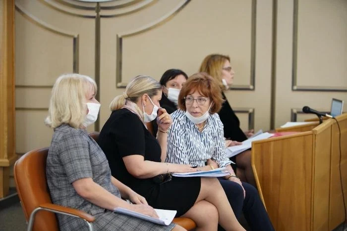 Красноярские депутаты намерены поддержать предпринимателей льготами по налогам и аренде