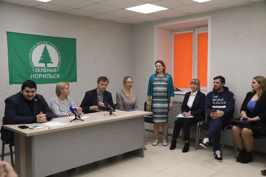 В Норильске прошёл круглый стол «Устойчивое управление отходами: успешные практики и инструменты» 