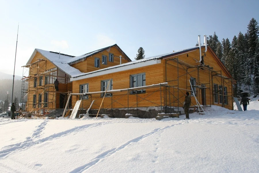 4. Строительство Визит-цент в ноябре 2011г..JPG 4. Строительство Визит-цент в ноябре 2011г..JPG