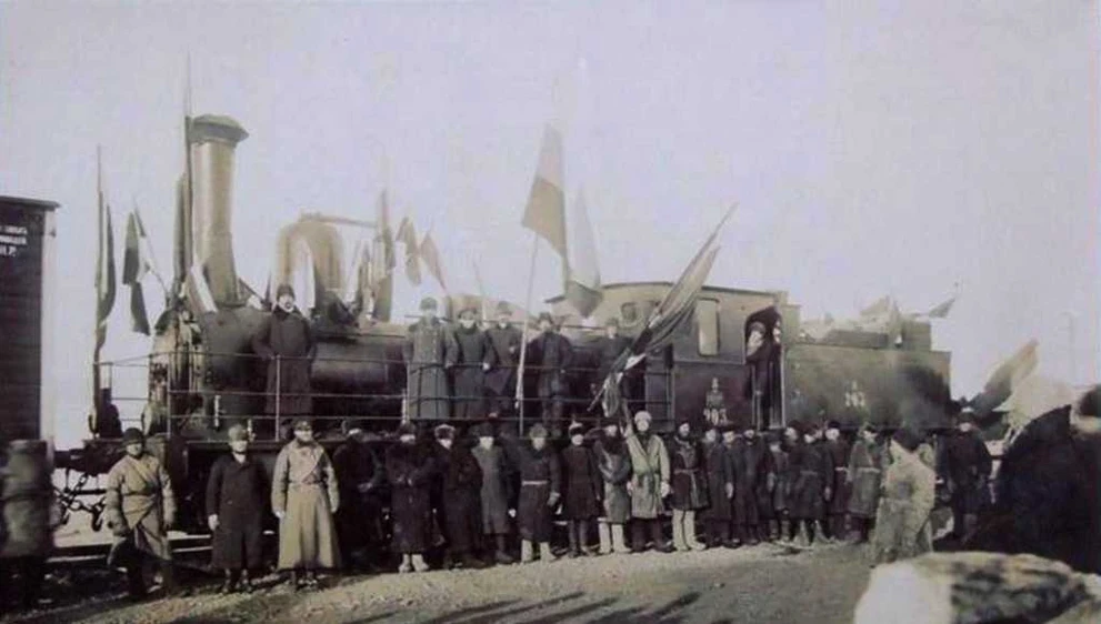 125 лет назад на станцию Красноярск прибыл первый поезд.jpeg