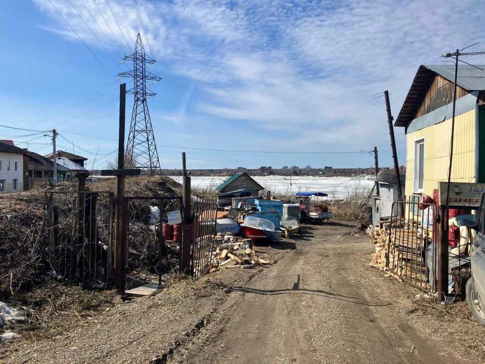В Томске начали снос незаконных лодочных станций у Буяновского переулка