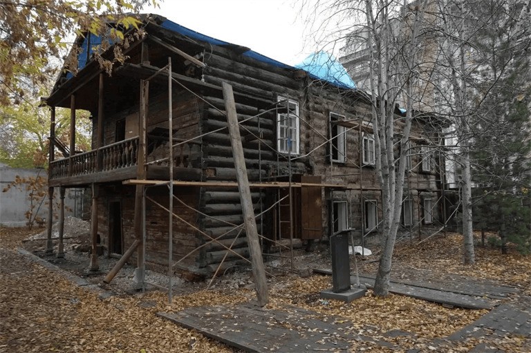 В Красноярске реставрируют Музей-усадьбу Василия Сурикова и Дом ксёндза