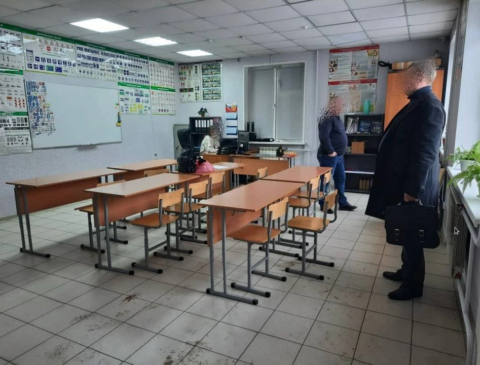 В Красноярске суд ожидает администратора автошколы за хищение денег клиентов