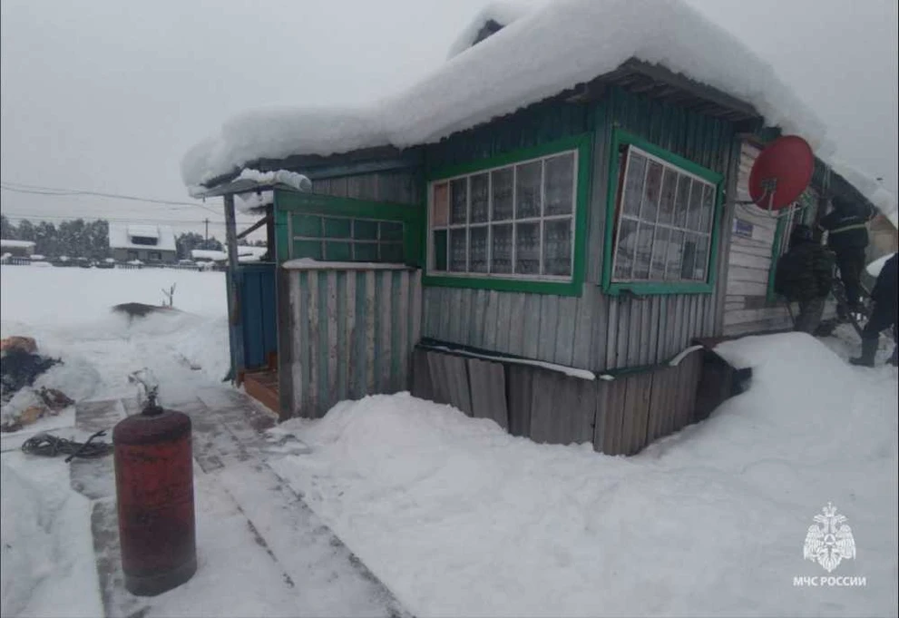 В Республике Алтай из-за взрыва газа пострадали двое мужчин