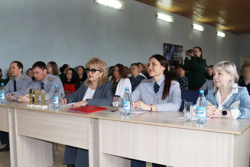 В Хакасии прошел этап конкурса «Калина красная» среди осужденных