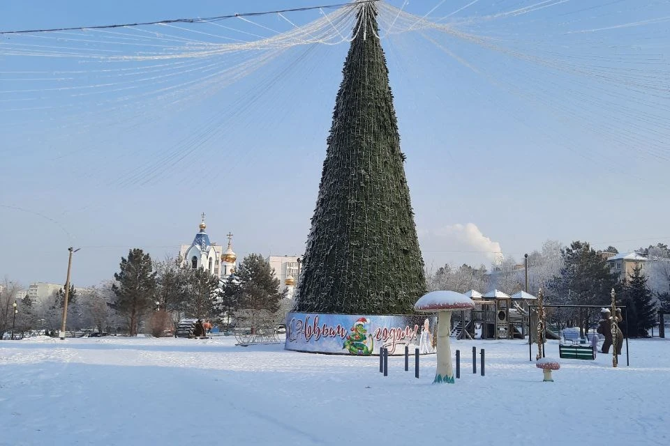 В городе-спутнике Красноярска поставят ёлку на обновлённой площади