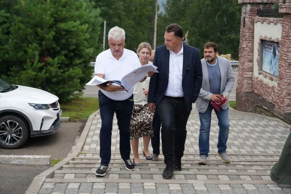 Мэр Красноярска обещал сделать вход в зоопарк удобнее для семей с детьми