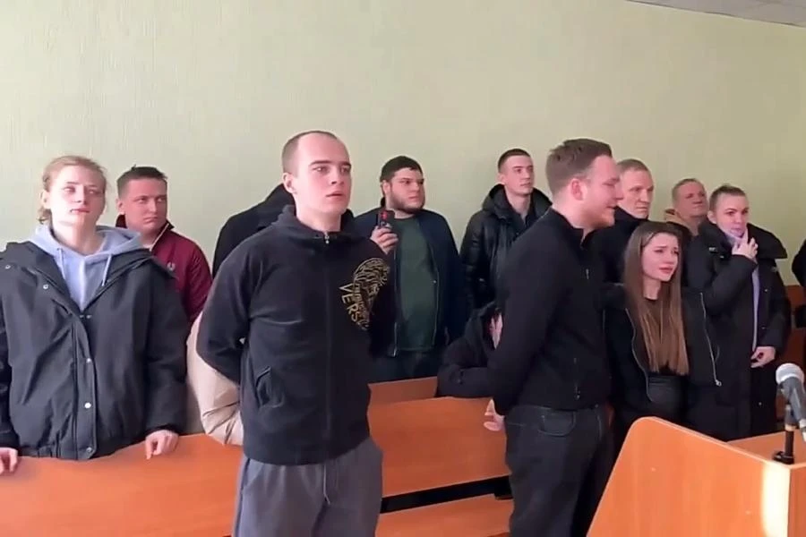 В Омске к лишению свободы приговорены трое местных жителей за совершение разбойного нападения