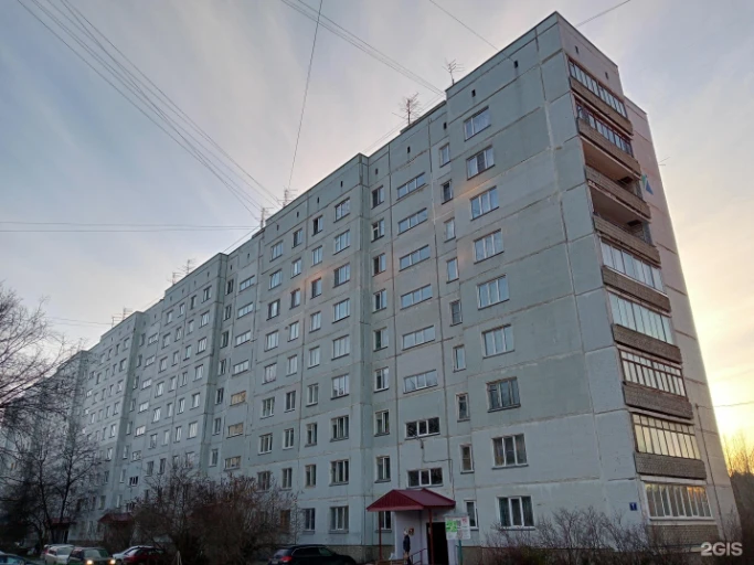 В Новосибирске 72-летняя пенсионерка выпала из окна девятого этажа