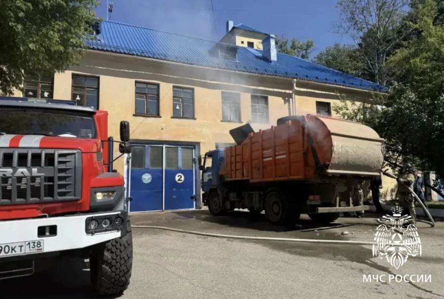 В Иркутской области пожар приехал прямо к пожарным