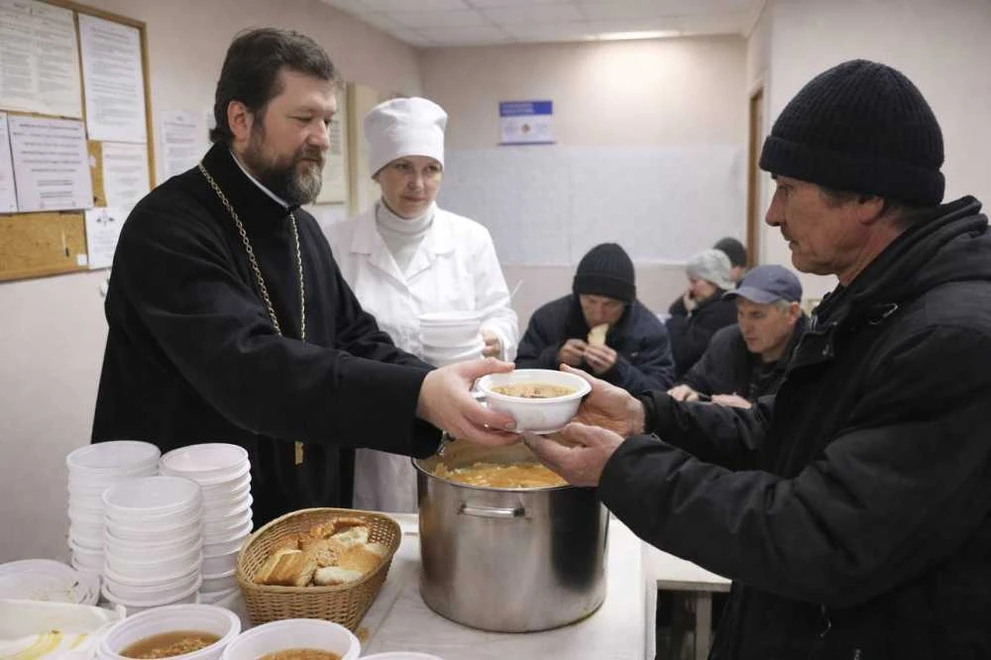 В Хакасии закрылась зимняя столовая для бездомных, приготовившая более 4400 обедов