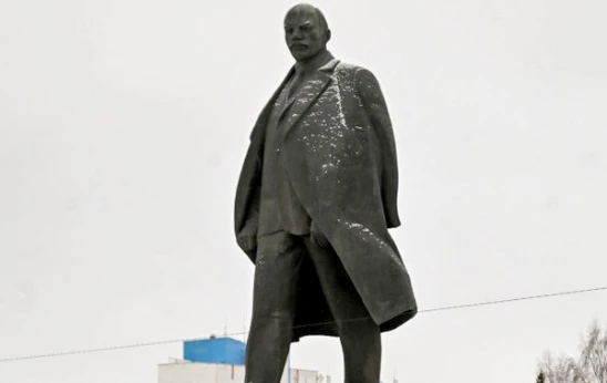 Ленина снимут с постамента в Барнауле 