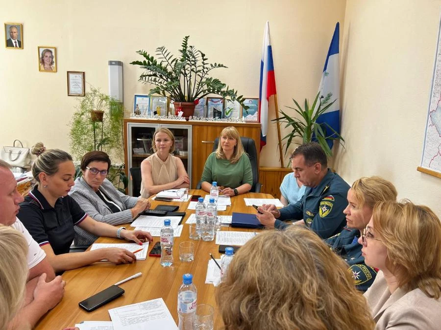 В Иркутске общественники, представители власти и оперативных служб обсудили безопасность детей в летний период