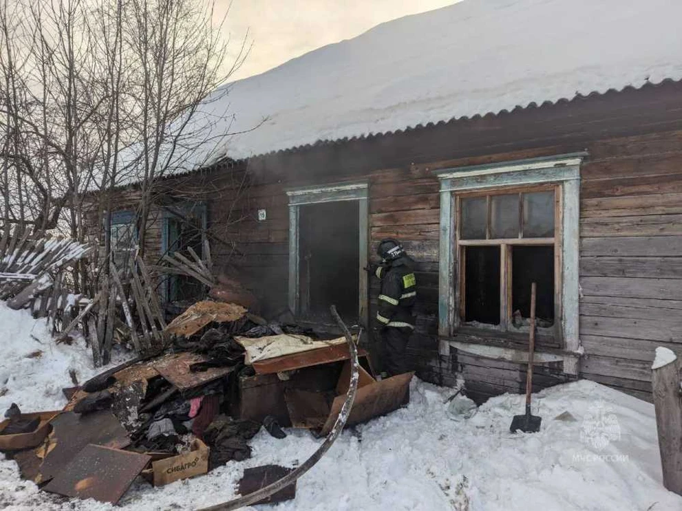 Сегодня в Красноярском крае на пожаре погибли 3 человека 