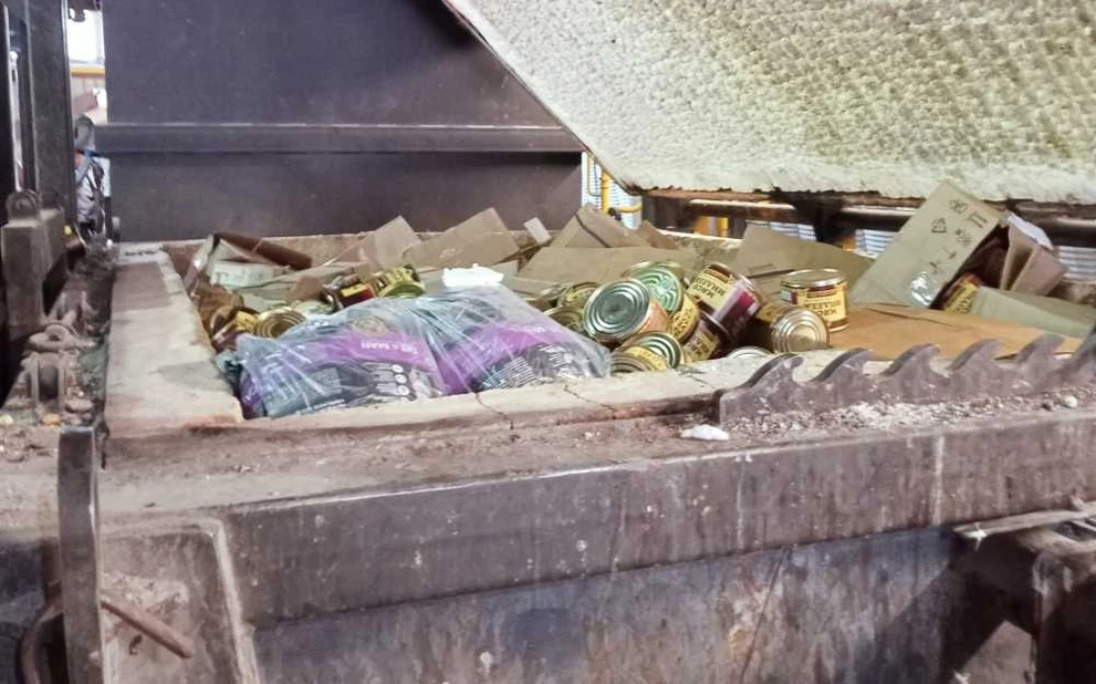 В Омской области из магазинов изъяли 1,4 тонны опасной мясной и рыбной продукции