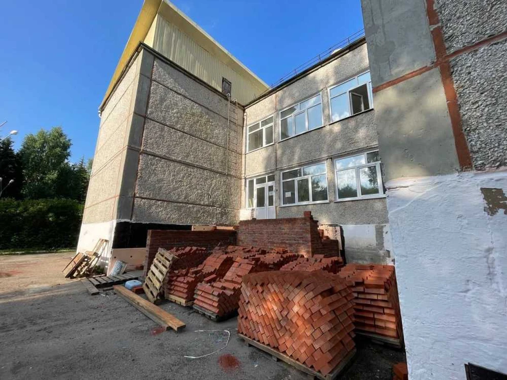 В томской прокуратуре поставили на контроль затяжной ремонт школы 