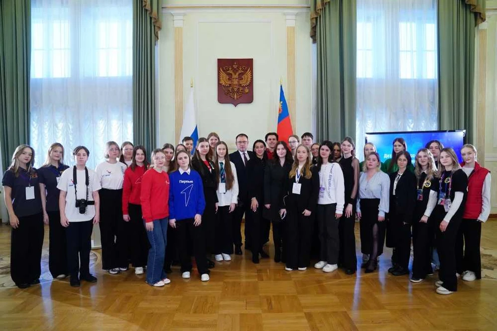 Губернатор Кузбасса провел пресс-конференцию для юных корреспондентов медиацентров