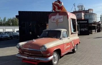 В Барнауле выставили на продажу ретроавтомобиль-«мороженое» за 990 тысяч рублей