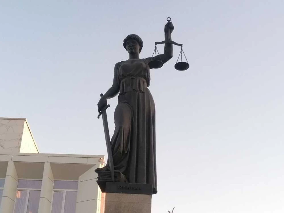 В Красноярском крае взыскали с экс-полицейского незаконный доход в 1 млн рублей
