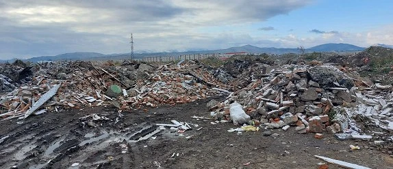 В Хакасии прокуратура обязала устранить свалку в Саяногорске