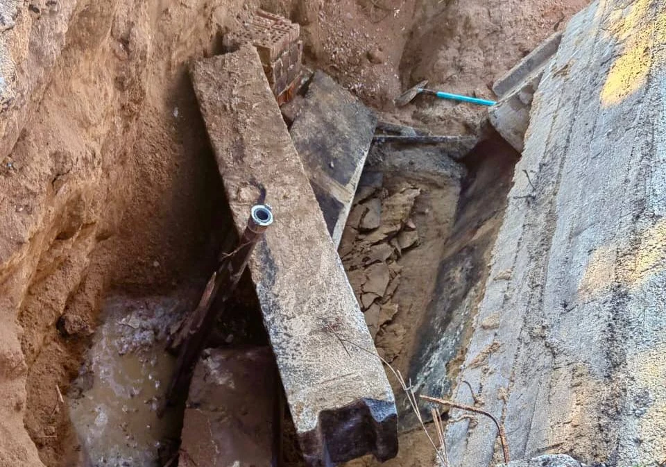 В Иркутском районе рабочий погиб под обвалившимися плитами 