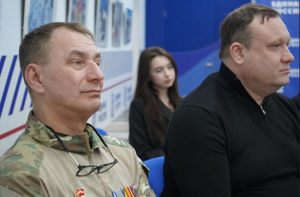 В штабе общественной поддержки «Единой России» пели «Катюшу» и другие патриотичные песни