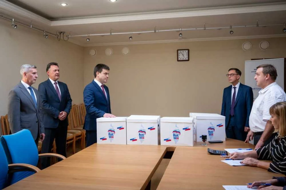  «Единая Россия» передала в Крайизбирком документы на выдвижение списка кандидатов на выборы в Законодательное Собрание Красноярского края