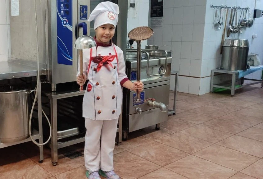 Красноярская школа создает современную кулинарную студию в формате телешоу
