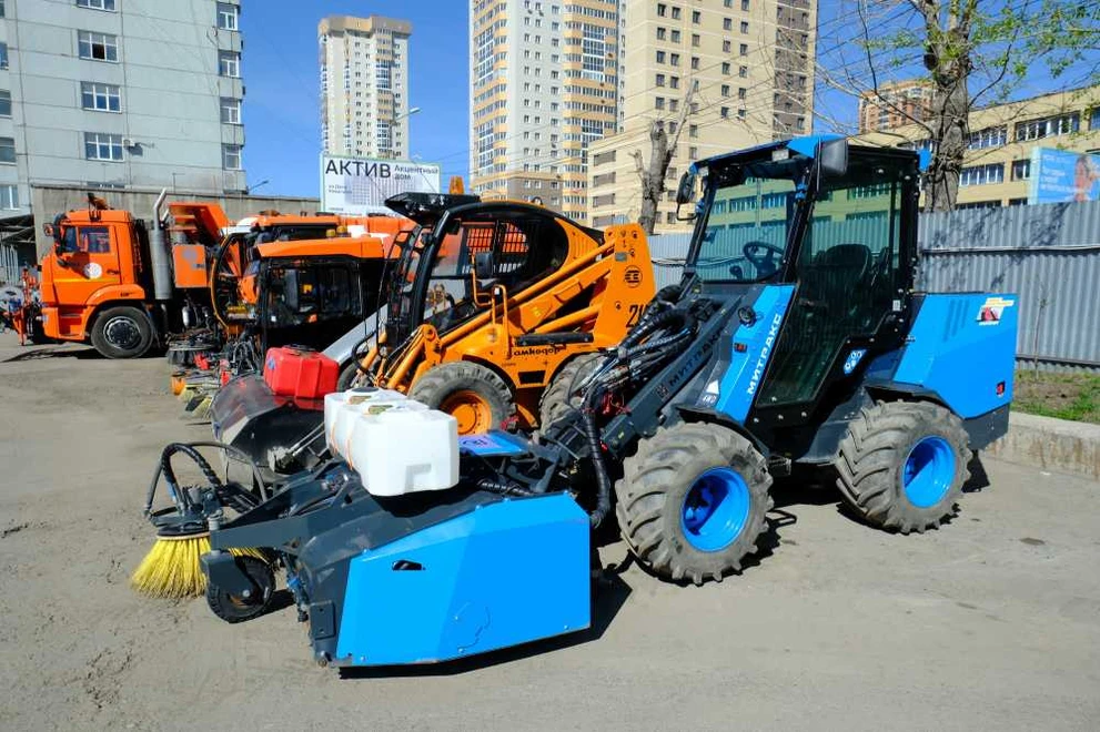 Новосибирску выделят 400 миллионов на дорожно-уборочную технику
