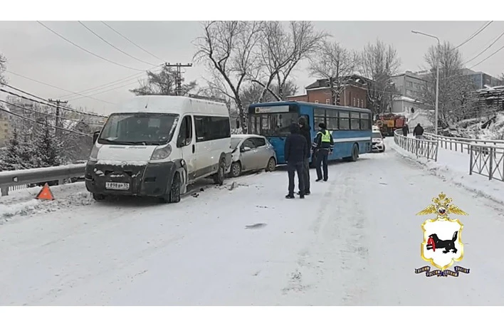 В Иркутске произошло ДТП с участием 9 автомобилей