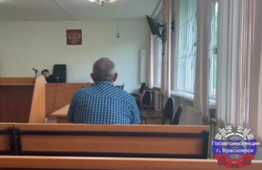 В Красноярском крае водитель пытался сбежать от полиции вплавь 