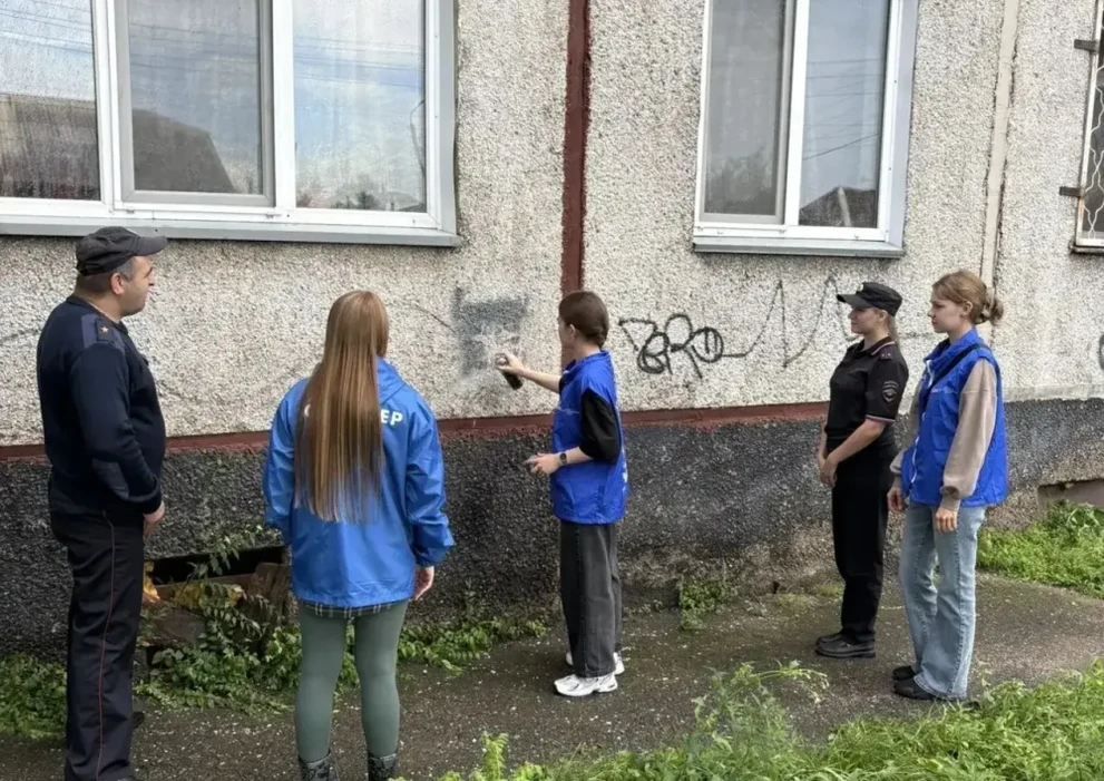 В Хакасии продолжают очищать улицы от рекламы наркотиков