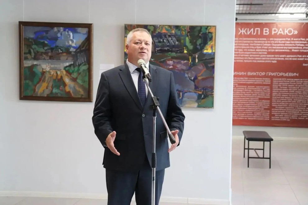 В Барнауле открылась масштабная выставка знаменитого земляка Виктора Калинина