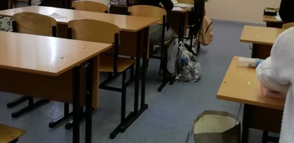 В Кузбассе обсуждают резонансное видео драки учителя с шестиклассником  