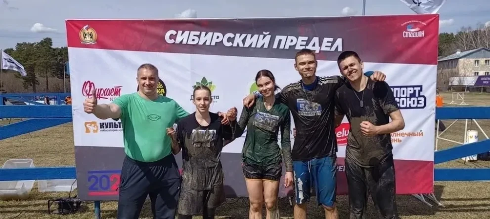 В Новосибирске прошел первый этап гонки с препятствиями «Сибирский предел»