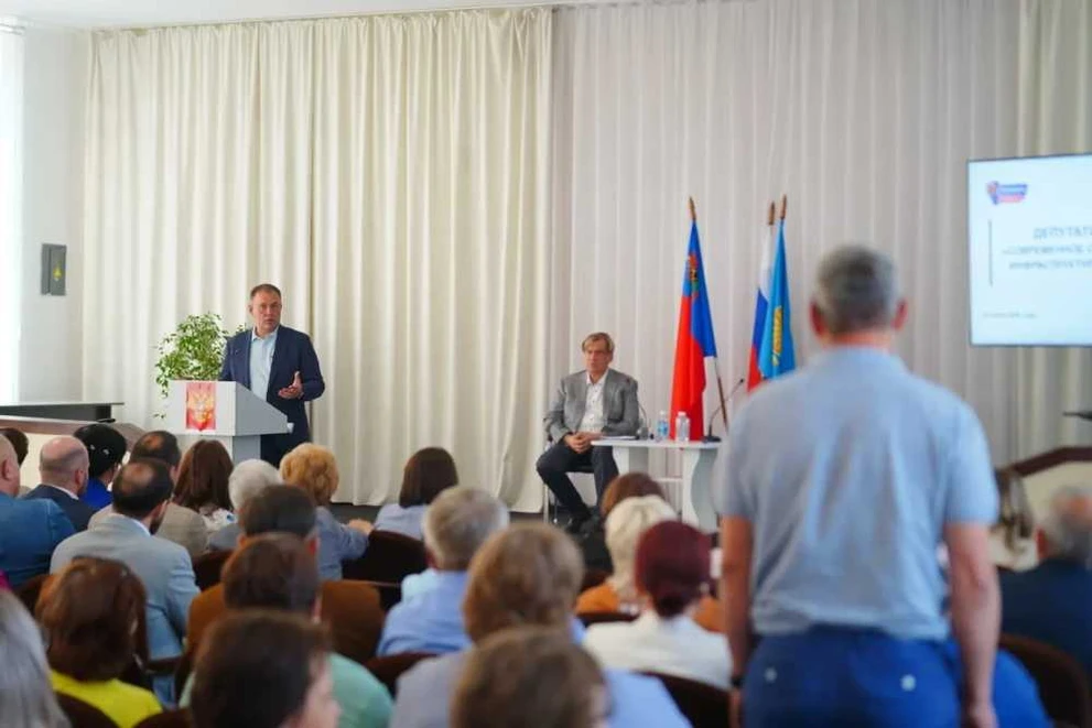 В Кузбассе намерены решать проблему с дефицитом педагогов 