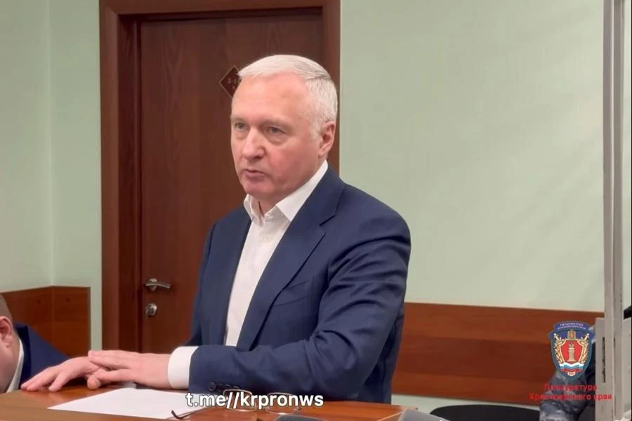 В Красноярске в суде с последним словом выступил бывший председатель правительства Красноярского края
