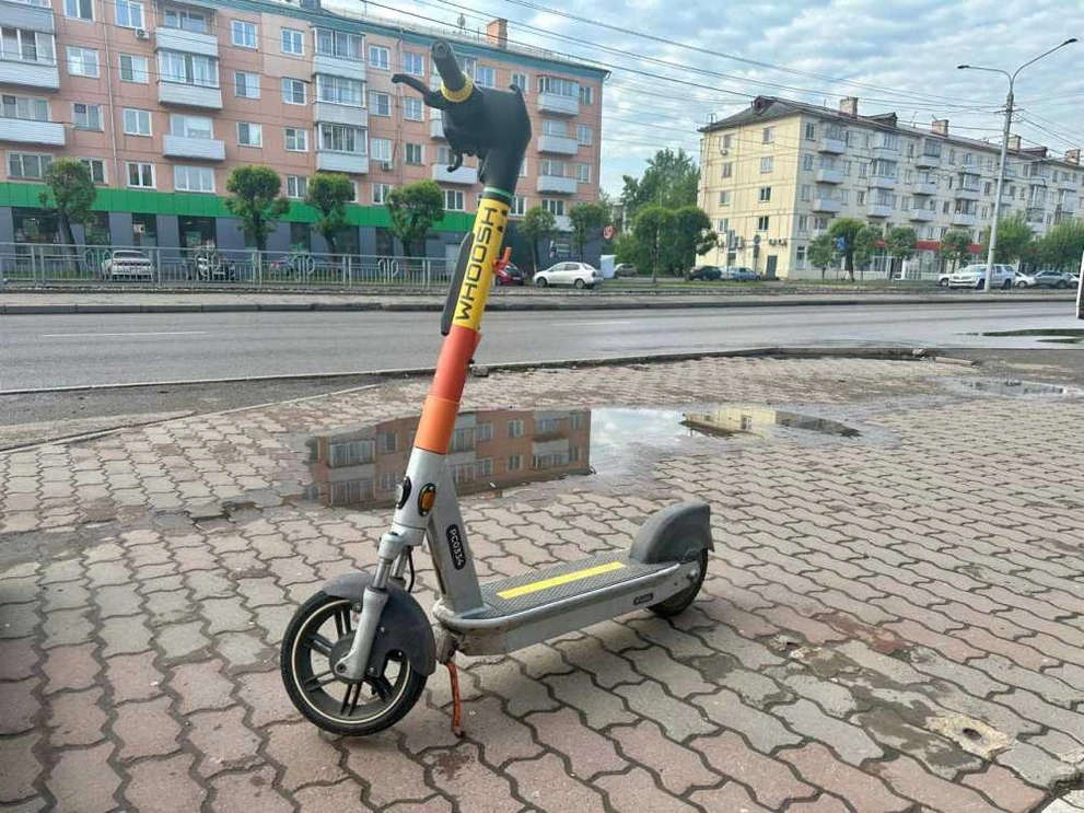 В Красноярске выплатят почти 200 тыс руб. пострадавшему от наезда самоката 