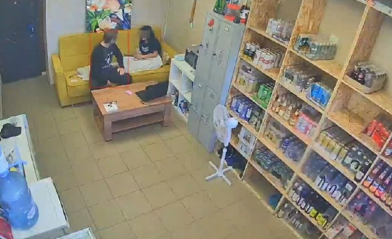 В Новосибирске мужчине не удалось ограбить женщину 