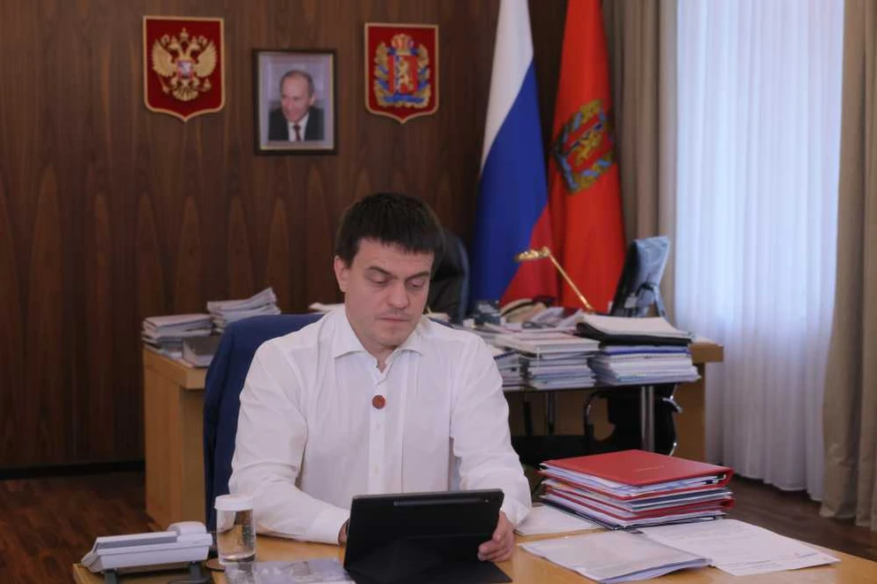 Губернатор Красноярского края на прямой линии ответил на вопросы жителей региона
