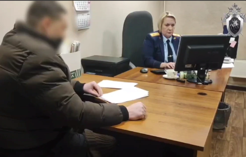 Экс-главврач больницы с юга Красноярского края подозревается в получении взятки 