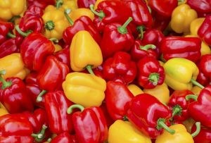 На Алтае не пустили в продажу овощи из Кыргызстана