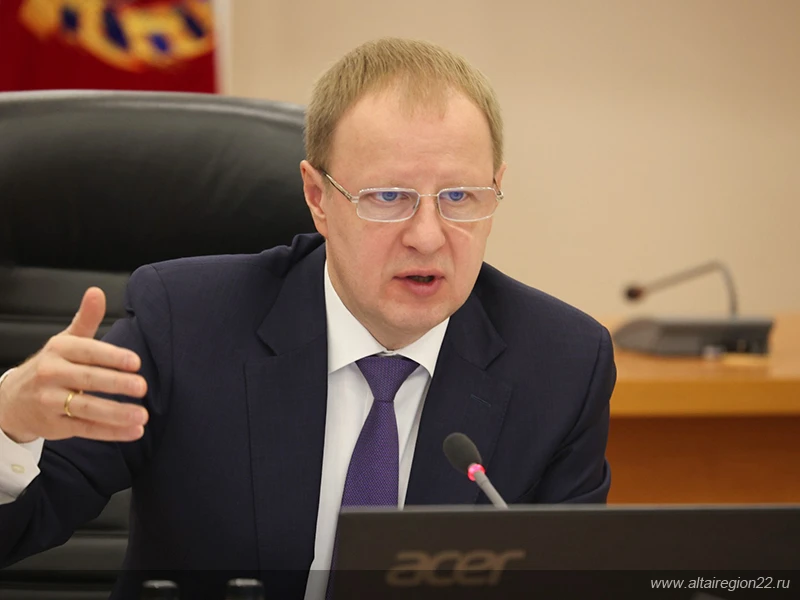 В Алтайском крае обсудили летний отдых и трудоустройство подростков