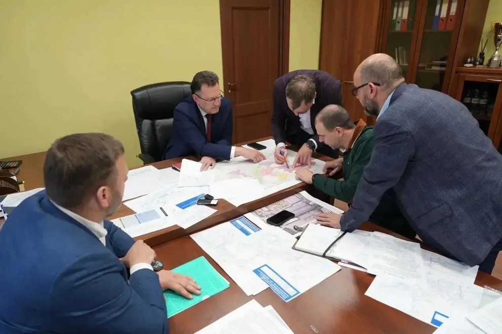 В Красноярске обсудили уборку улиц в предстоящий зимний период