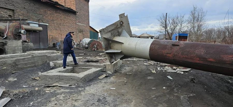 В Красноярском крае в районном центре рухнула труба котельной