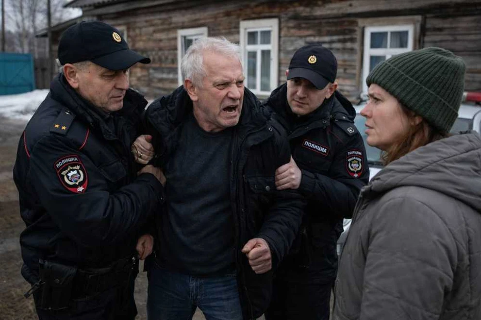 В Республике Алтай мужчина из ревности угрожал бывшей жене