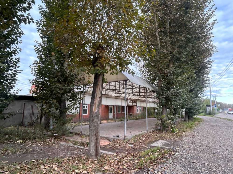 В Красноярске сносят незаконное кафе на улице Гайдашовка