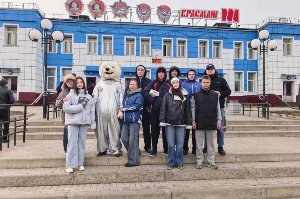 «Единая Россия» поздравляет сотрудников космической отрасли с Днем космонавтики