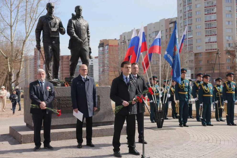 В Красноярске открылся памятник ликвидаторам последствий на Чернобыльской АЭС